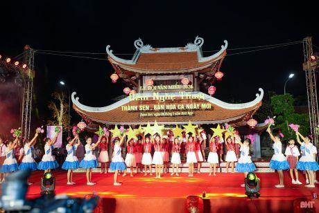 “Thành Sen - Bản hòa ca ngày mới” - sự hòa quyện của âm nhạc, thi ca và cảm xúc