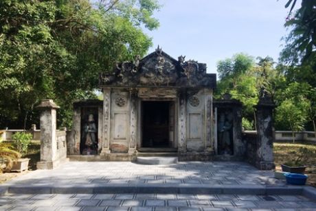 Dừng thi công hạng hạng mục Đền thờ Lam khê hầu Nguyễn Trọng
