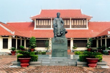 Chính phủ đồng ý tổ chức kỷ niệm cấp quốc gia 250 năm ngày sinh Đại thi hào dân tộc Nguyễn Du.