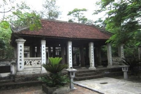 Đền thờ Xuân Quận công Nguyễn Nghiễm.