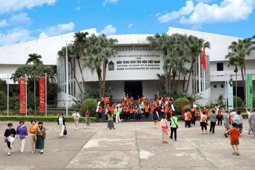 bao-tang-dan-toc-hoc-viet-nam-cau-noi-chat-che-giua-nghien-cuu-trung-bay---cong-chung